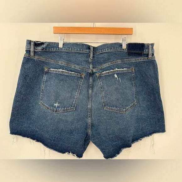 NWT A&F 22 PLUS 4” Mom Short Curve Love Dark 36/22 high rise 0853 - Picture 6 of 12